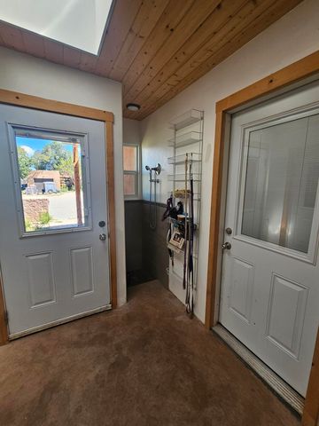 1407 Borrego, Santa Fe, NM 87507