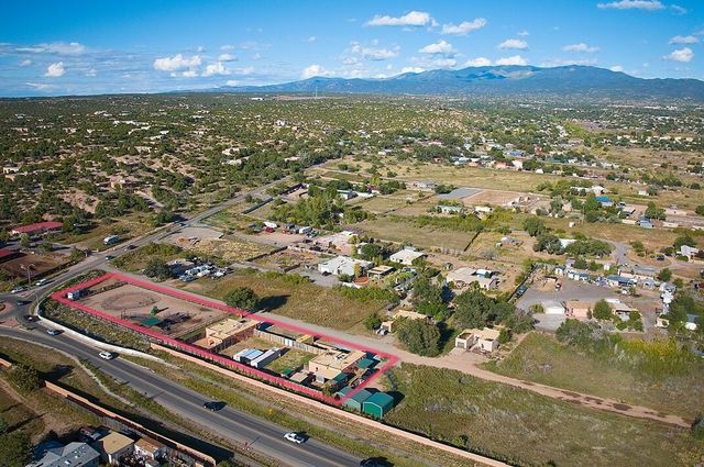 1407 Borrego, Santa Fe, NM 87507