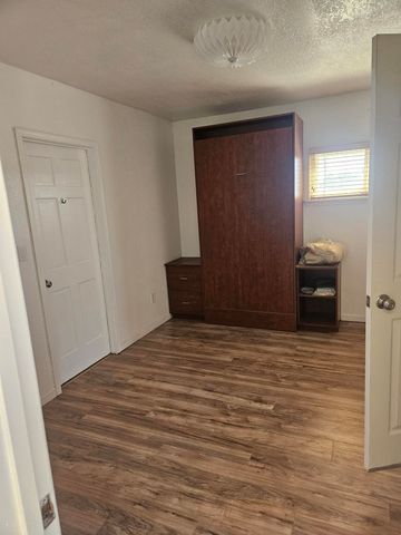 1407 Borrego, Santa Fe, NM 87507