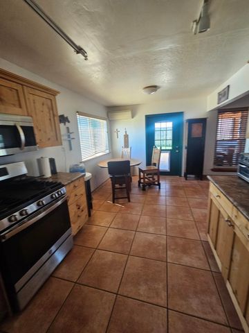 1407 Borrego, Santa Fe, NM 87507