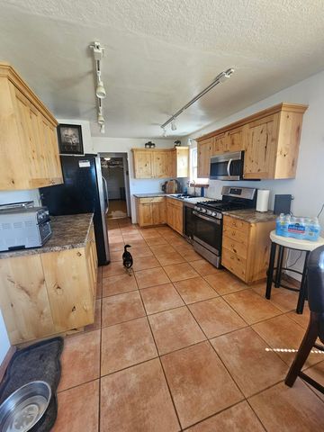 1407 Borrego, Santa Fe, NM 87507