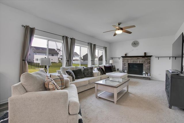 26864 W Wedgewood Lane, Channahon, IL 60410
