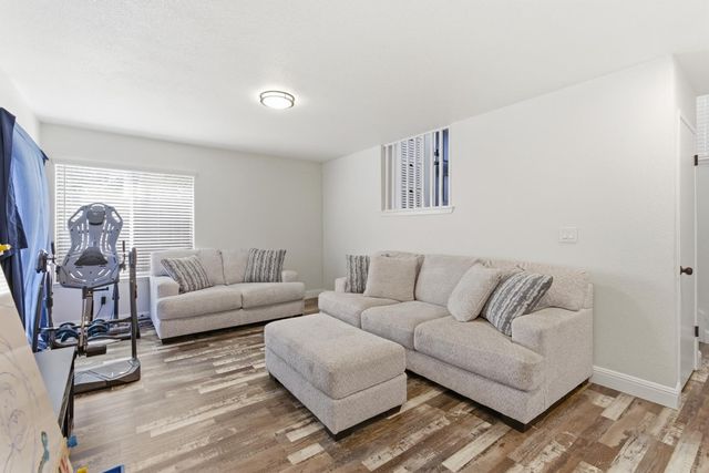 3518 Pottery Ct, Stockton, CA 95206