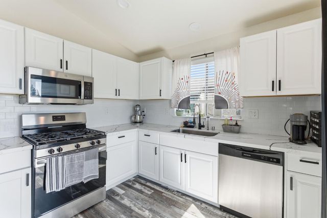 3518 Pottery Ct, Stockton, CA 95206