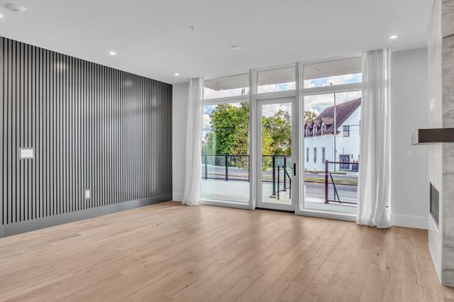 321 31st Ave N Apt 105, Nashville, TN 37203