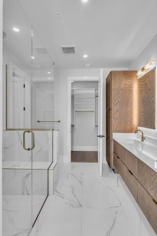 321 31st Ave N Apt 105, Nashville, TN 37203