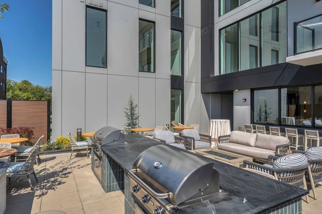 321 31st Ave N Apt 105, Nashville, TN 37203