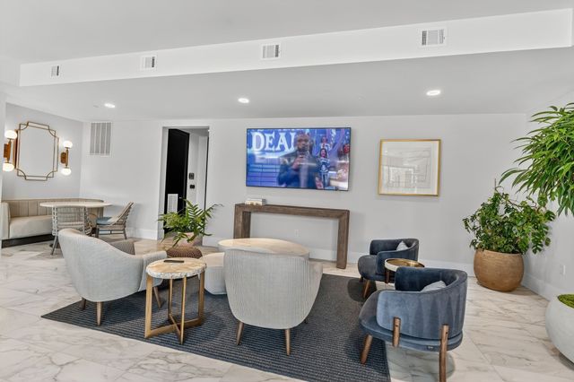 321 31st Ave N Apt 105, Nashville, TN 37203