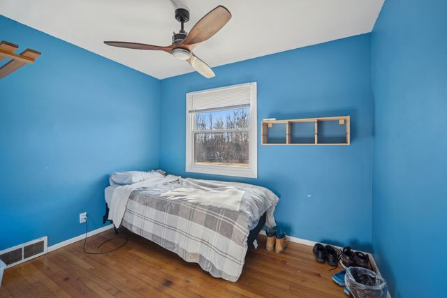 722 S 9th Avenue, St. Charles, IL 60174