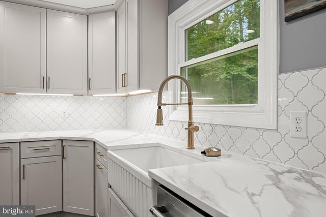 1717 JUSTIN DR, Gambrills, MD 21054