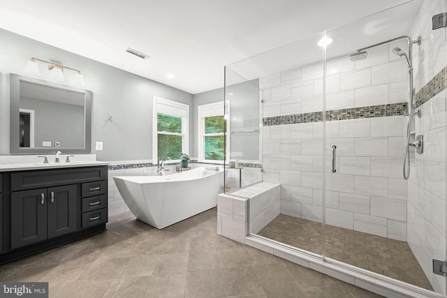 1717 JUSTIN DR, Gambrills, MD 21054