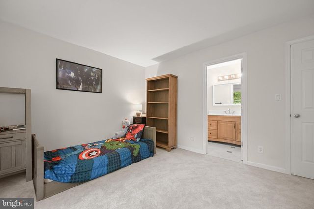 1717 JUSTIN DR, Gambrills, MD 21054