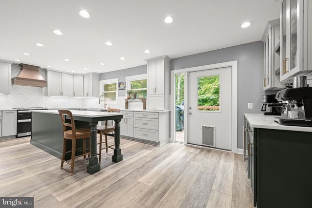 1717 JUSTIN DR, Gambrills, MD 21054