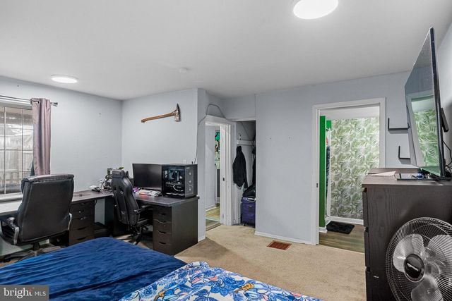 8454 HOLMAN AVE, Pennsauken, NJ 08110