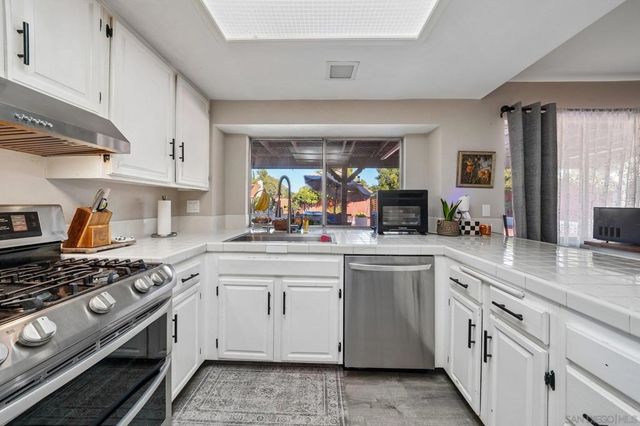 45630 Rainbow Canyon Rd, Temecula, CA 92592