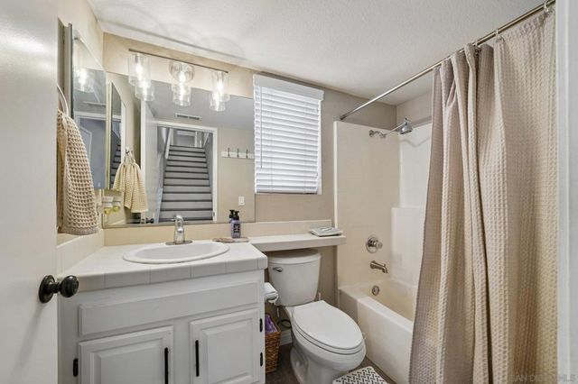 45630 Rainbow Canyon Rd, Temecula, CA 92592