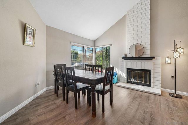45630 Rainbow Canyon Rd, Temecula, CA 92592