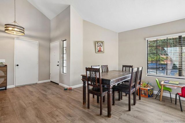 45630 Rainbow Canyon Rd, Temecula, CA 92592