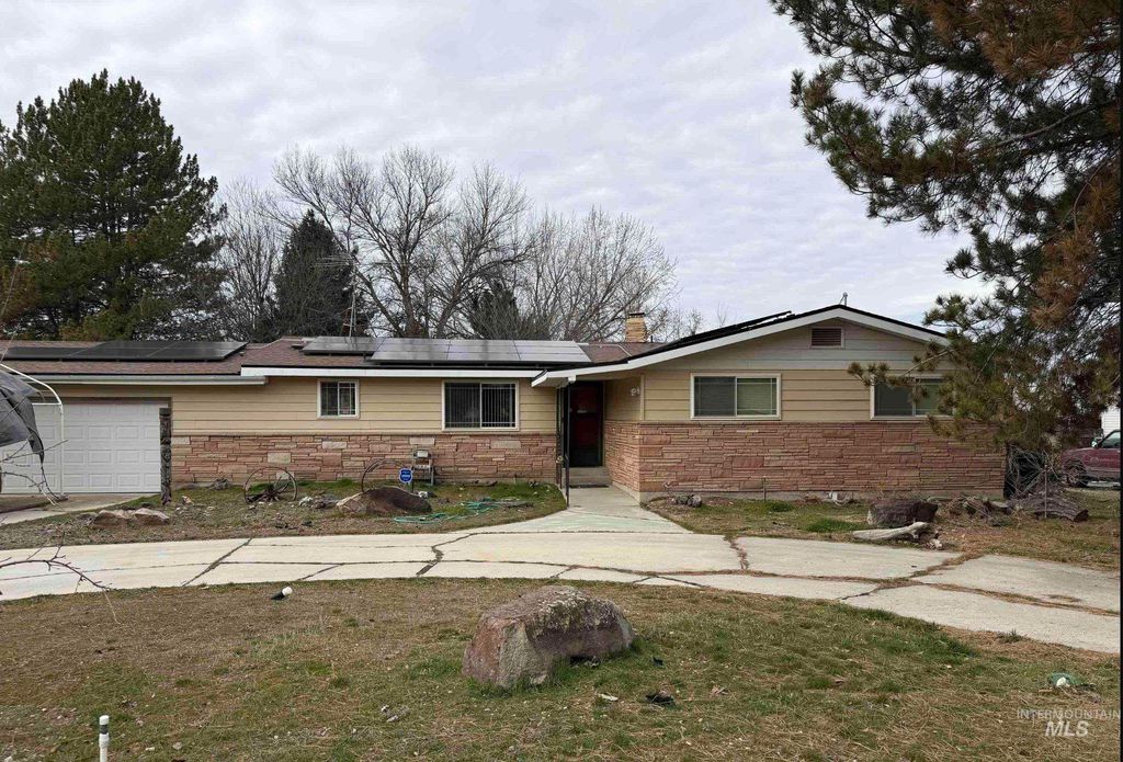 22081 Jeanne, Caldwell, ID 83607