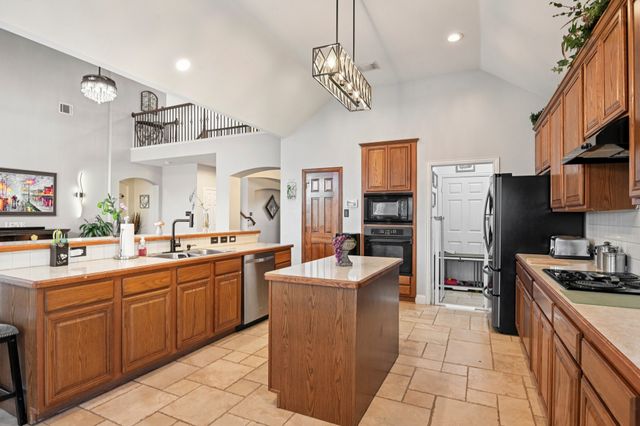 4556 Durrand Drive, Grand Prairie, TX 75052