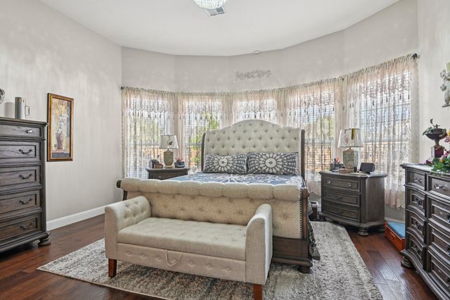 4556 Durrand Drive, Grand Prairie, TX 75052