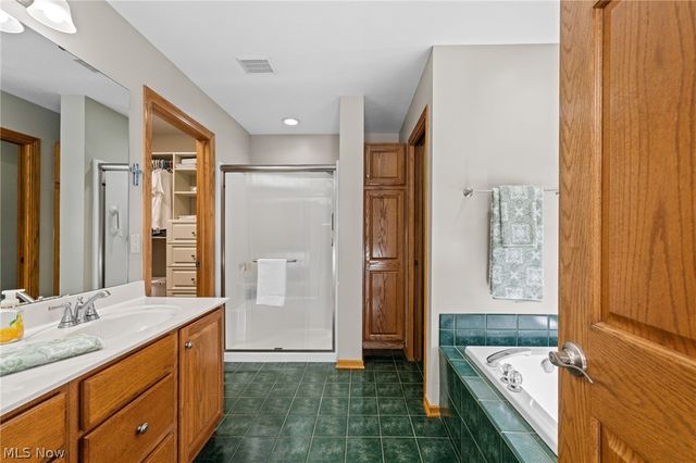 11148 Hempstead Lane, North Royalton, OH 44133