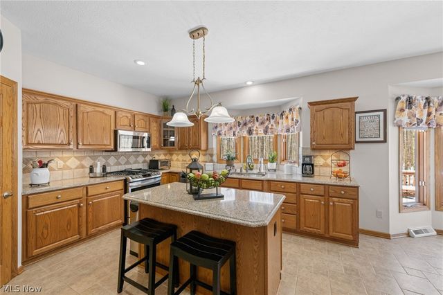 11148 Hempstead Lane, North Royalton, OH 44133