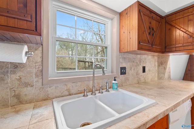 115 Cornelius Road, Guntersville, AL 35976