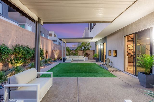 229 Glen Lee Street, Henderson, NV 89012