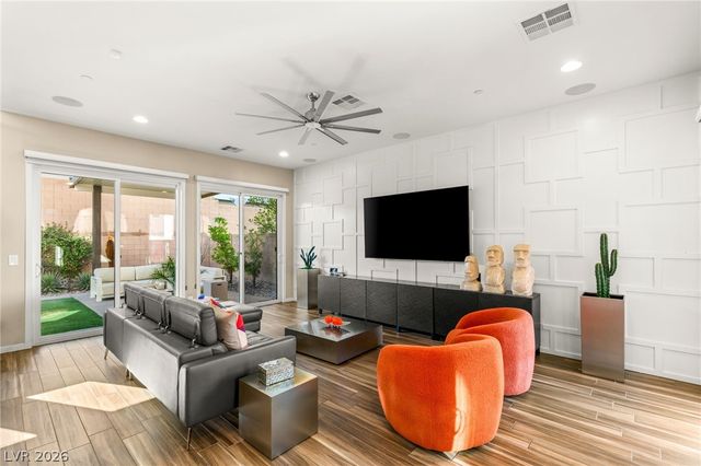 229 Glen Lee Street, Henderson, NV 89012