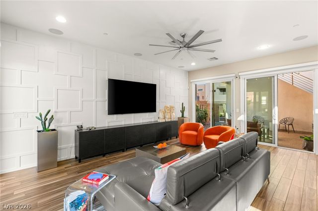 229 Glen Lee Street, Henderson, NV 89012