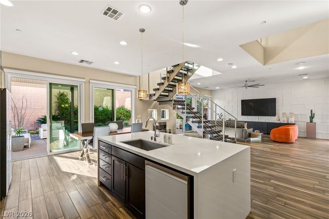 229 Glen Lee Street, Henderson, NV 89012