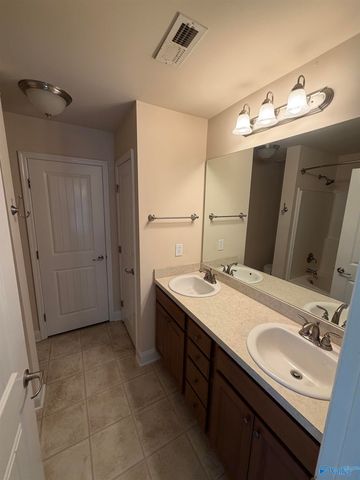 4804 Carrington Blvd, Owens Cross Roads, AL 35863