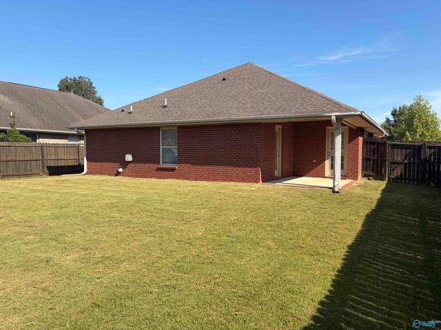 4804 Carrington Blvd, Owens Cross Roads, AL 35863