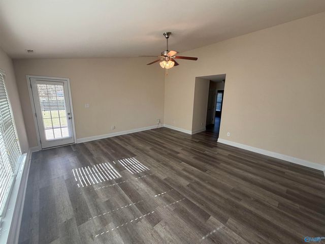 4804 Carrington Blvd, Owens Cross Roads, AL 35863