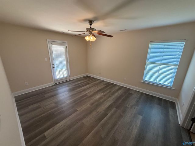 4804 Carrington Blvd, Owens Cross Roads, AL 35863