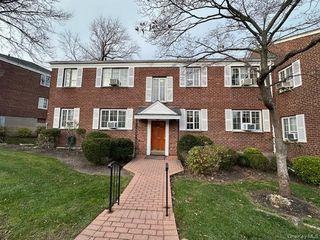 415 W Main Street 101B, Huntington, NY 11743