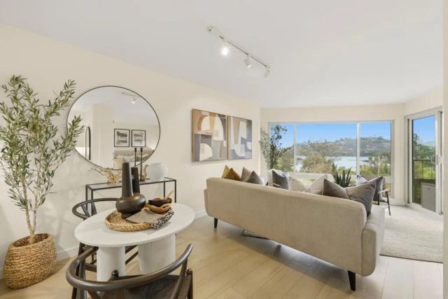 5704 Baltimore Dr. 304, La Mesa, CA 91942