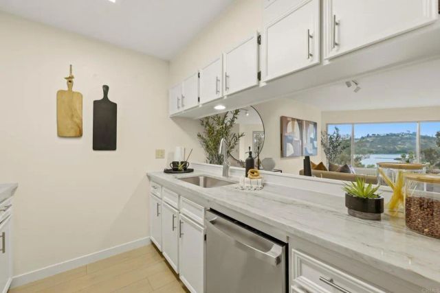 5704 Baltimore Dr. 304, La Mesa, CA 91942