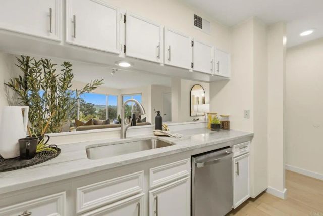 5704 Baltimore Dr. 304, La Mesa, CA 91942