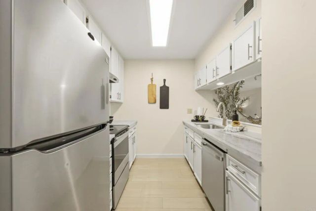 5704 Baltimore Dr. 304, La Mesa, CA 91942