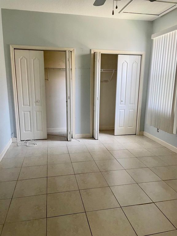 Image 10 of property listing at 11897 Sturbridge Lane, Wellington, FL 33414