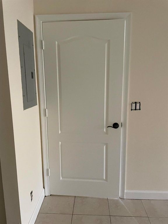 Image 12 of property listing at 11897 Sturbridge Lane, Wellington, FL 33414