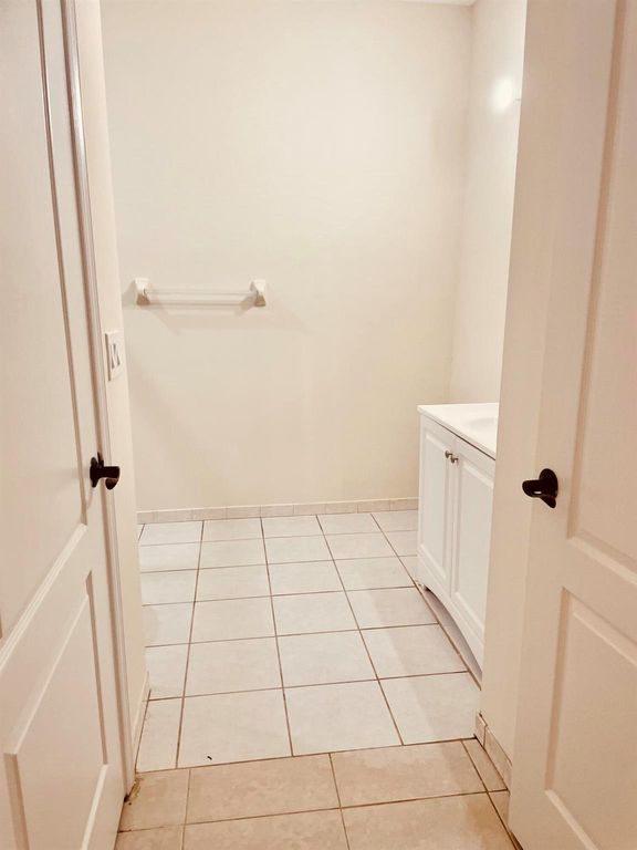 Image 2 of property listing at 11897 Sturbridge Lane, Wellington, FL 33414