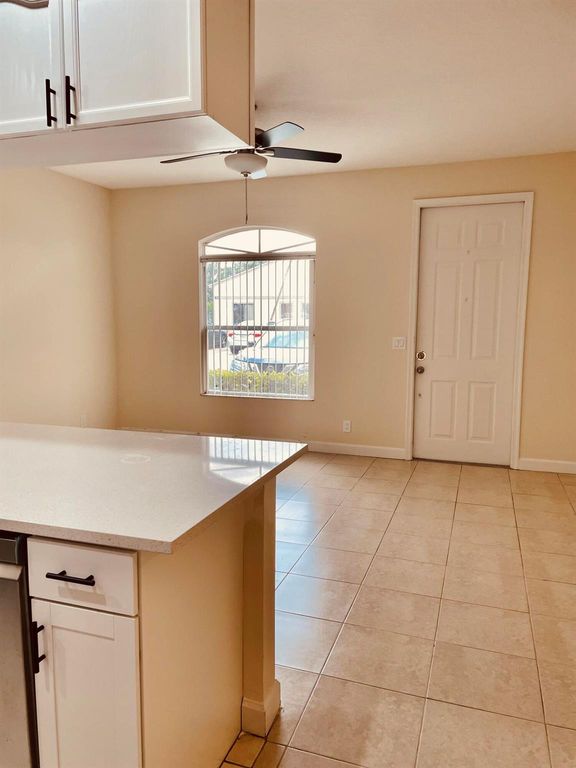 Image 7 of property listing at 11897 Sturbridge Lane, Wellington, FL 33414