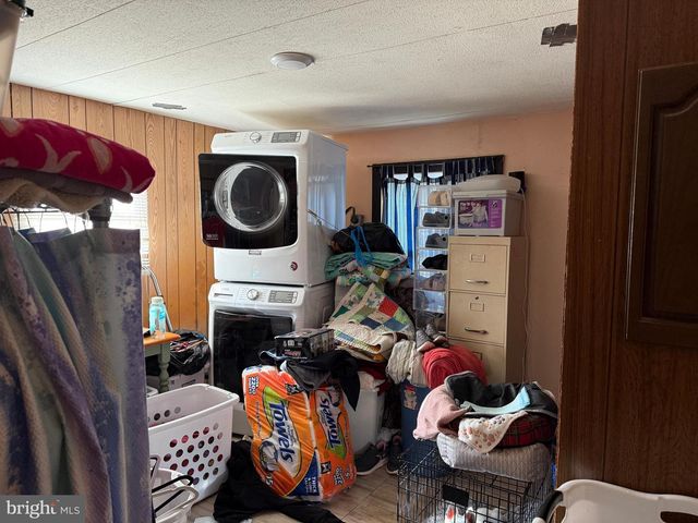 15 FOUNDRY RD, Shrewsbury, PA 17361