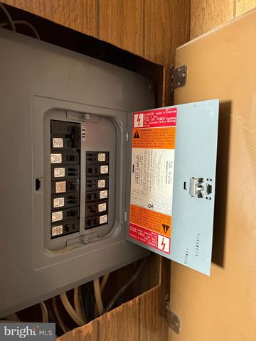 15 FOUNDRY RD, Shrewsbury, PA 17361