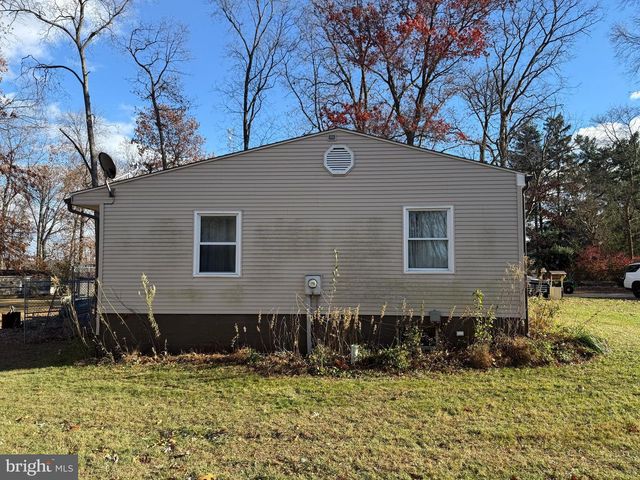 15 FOUNDRY RD, Shrewsbury, PA 17361