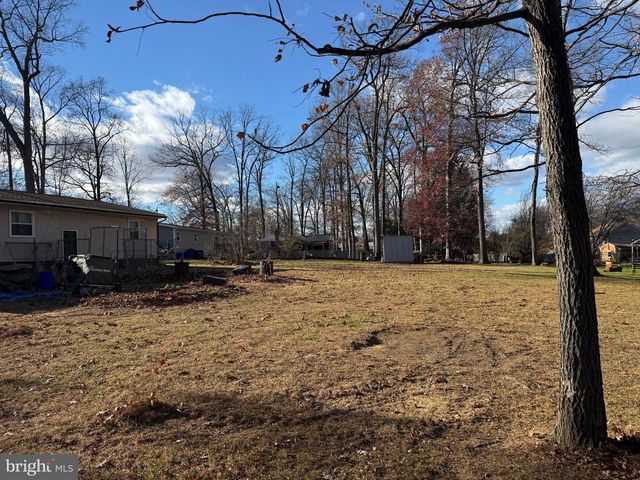 15 FOUNDRY RD, Shrewsbury, PA 17361