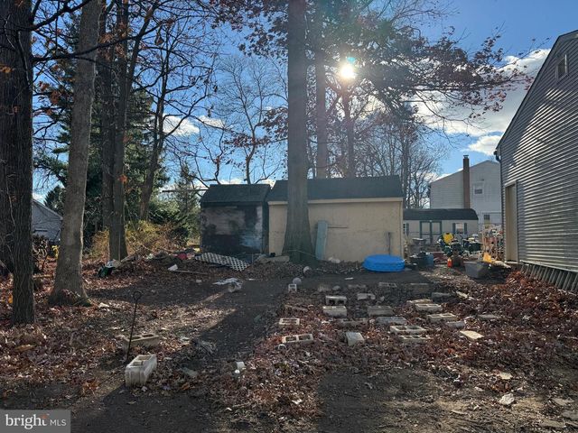 15 FOUNDRY RD, Shrewsbury, PA 17361